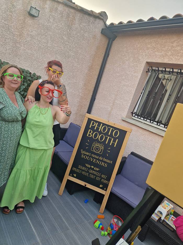 Louer un photobooth pour activité de soirée de mariage à Bagnols-sur-Cèze 30200