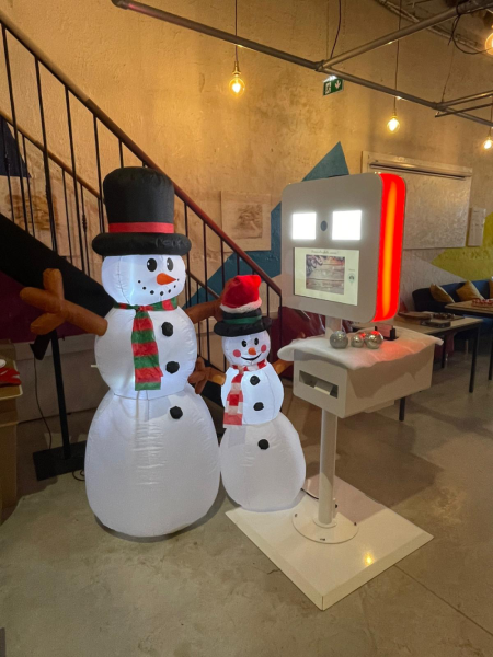 Photomaton en location pour votre séminaire de Noël sur Montpellier